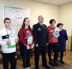Торжественное вручение паспортов РФ юным гражданам района